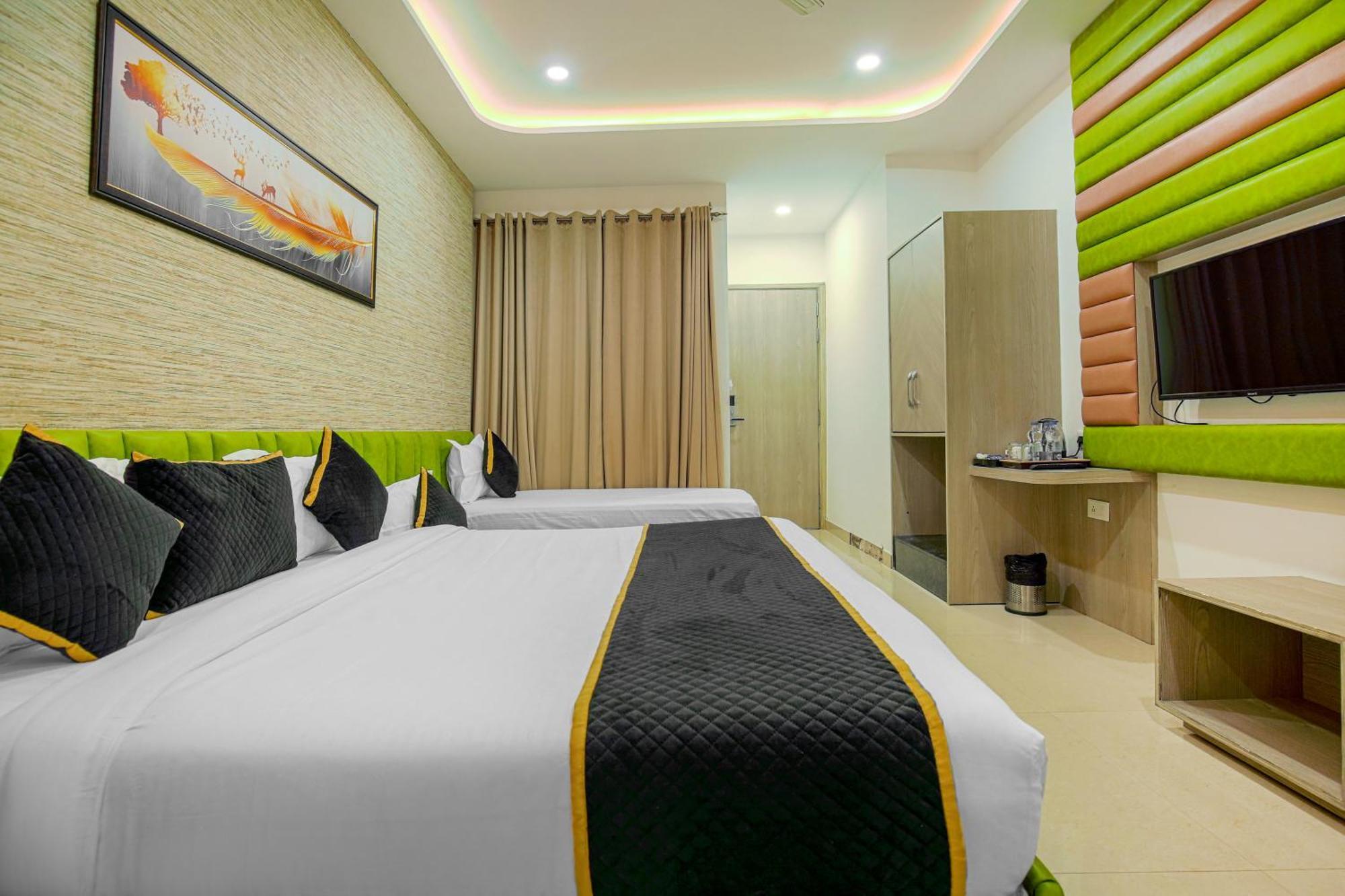 Hotel Golden Stay Amritsar Exteriör bild