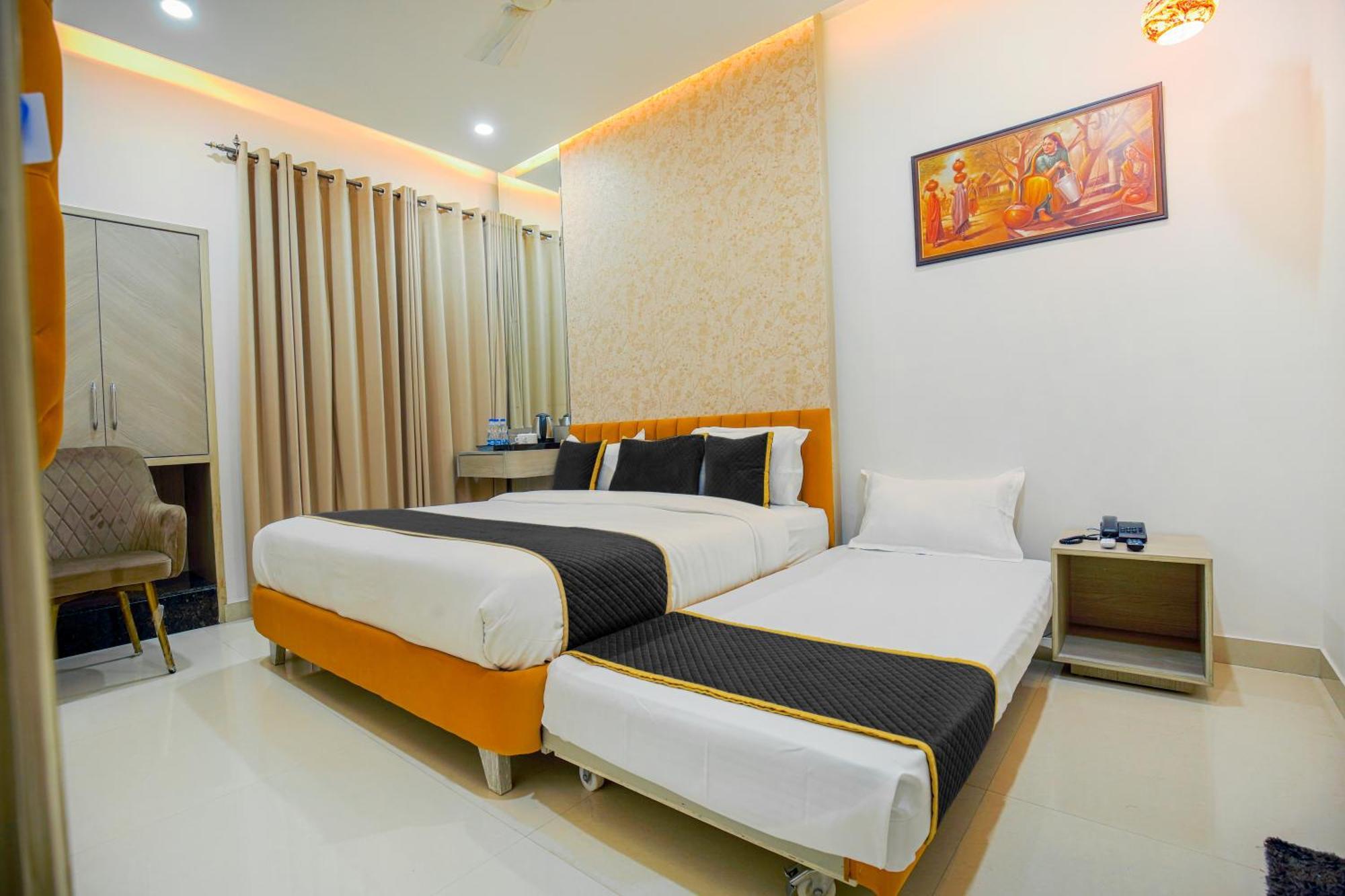 Hotel Golden Stay Amritsar Exteriör bild