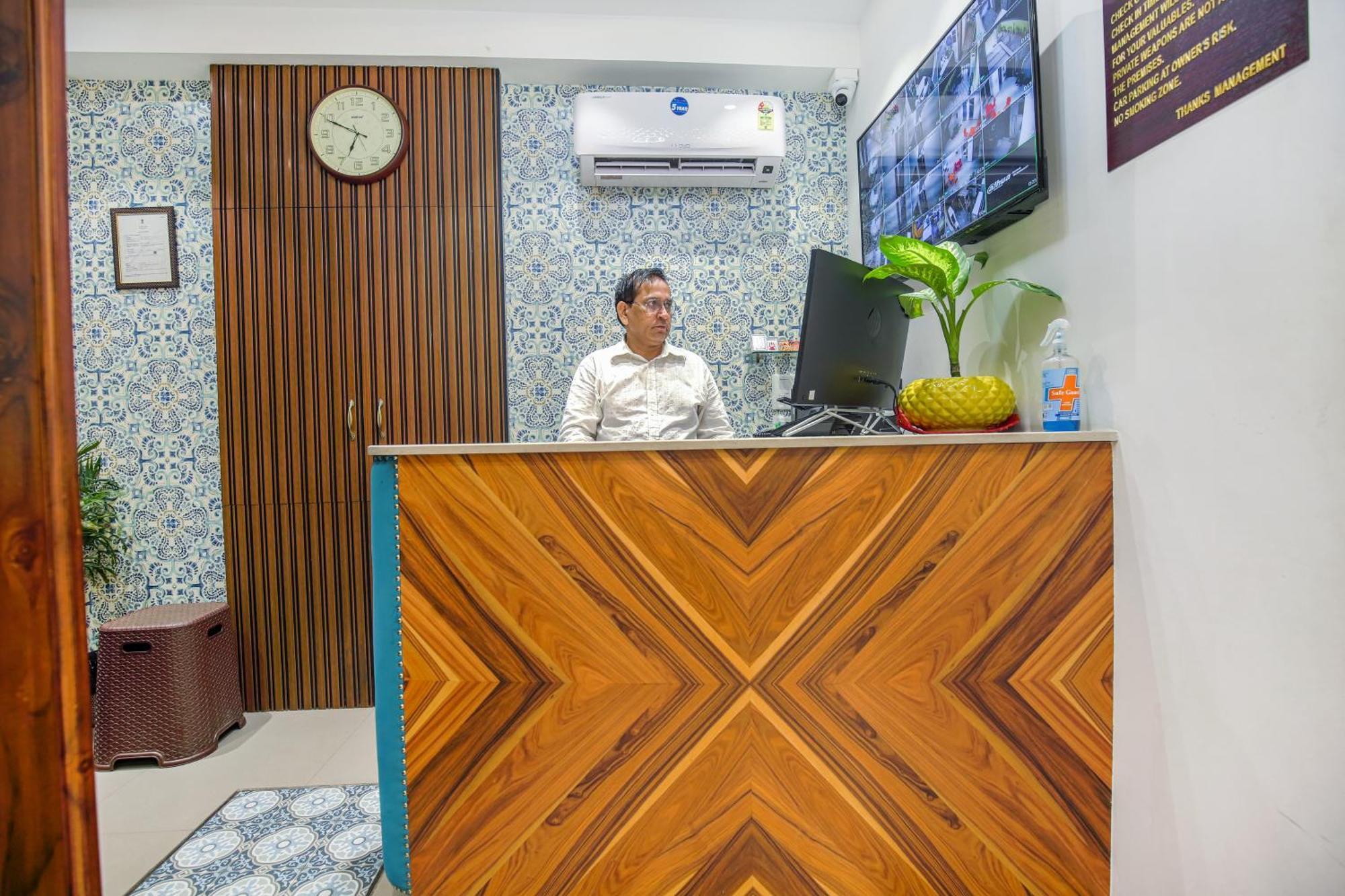 Hotel Golden Stay Amritsar Exteriör bild