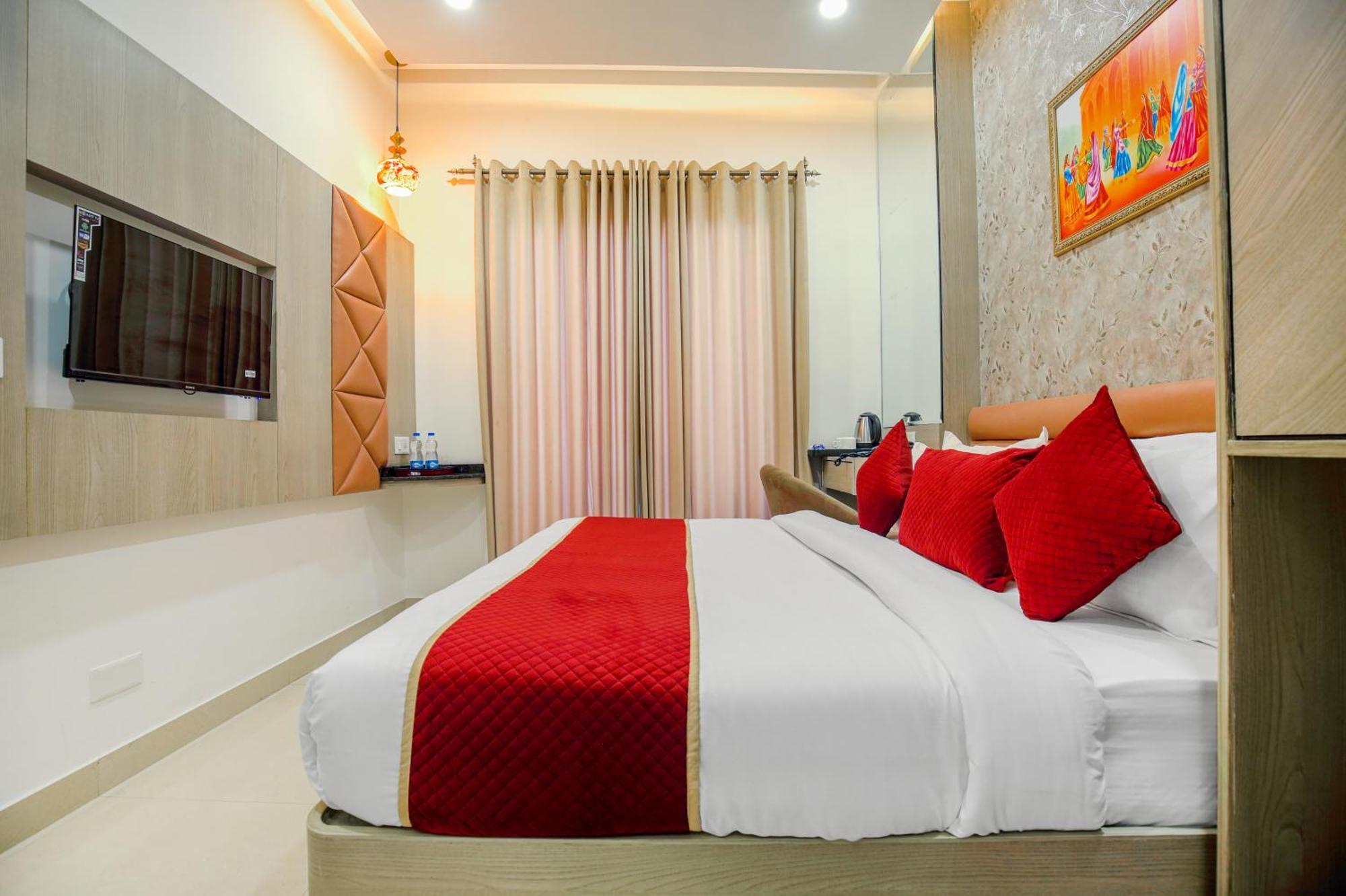 Hotel Golden Stay Amritsar Exteriör bild
